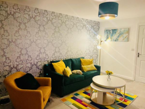 Cozy Exeter 3 bed Home with Free Parking